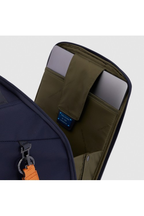 Kleiner Laptop Rucksack mit Rollen Piquadro ECO mit Tabletfach